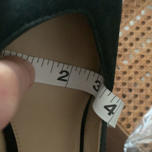 Vince Camuto classic heels with bling. - Picture 10 of 12